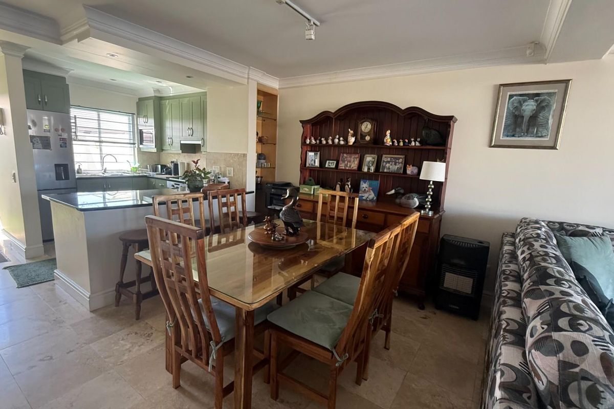 Duplex For Sale in Knysna Quays Knysna Central Knysna Western Cape - Photo 5