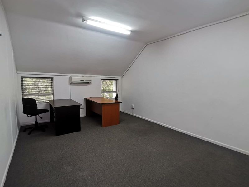 Professional Office Space To Let in Central Paarl - Photo 10