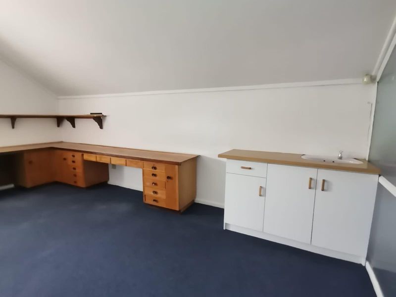 Professional Office Space To Let in Central Paarl - Photo 7