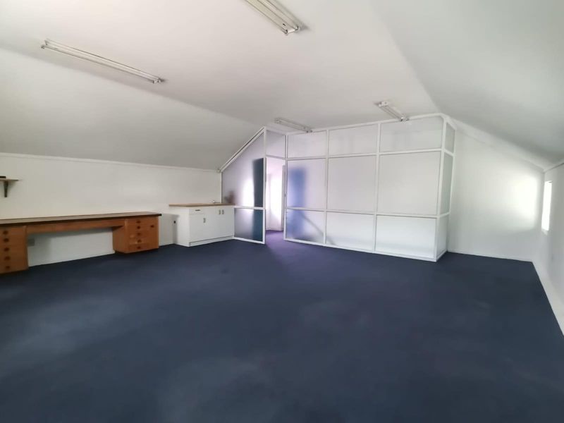 Professional Office Space To Let in Central Paarl - Photo 5