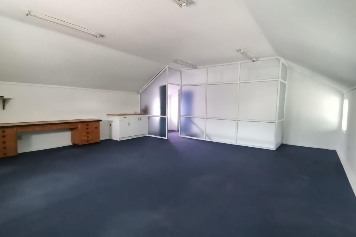 Professional Office Space To Let in Central Paarl - Photo 5