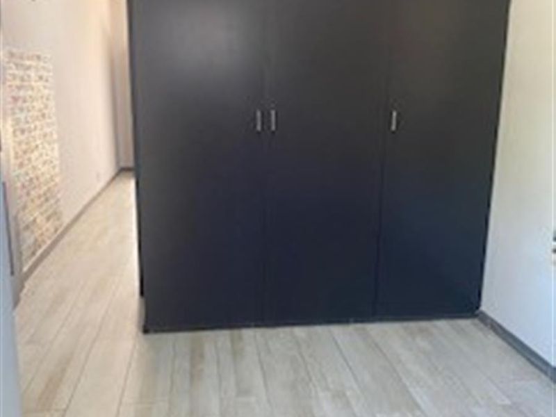 APARTMENT IN Imam Rd CLAREMONT FOR ONE PERSON ONLY - Photo 7