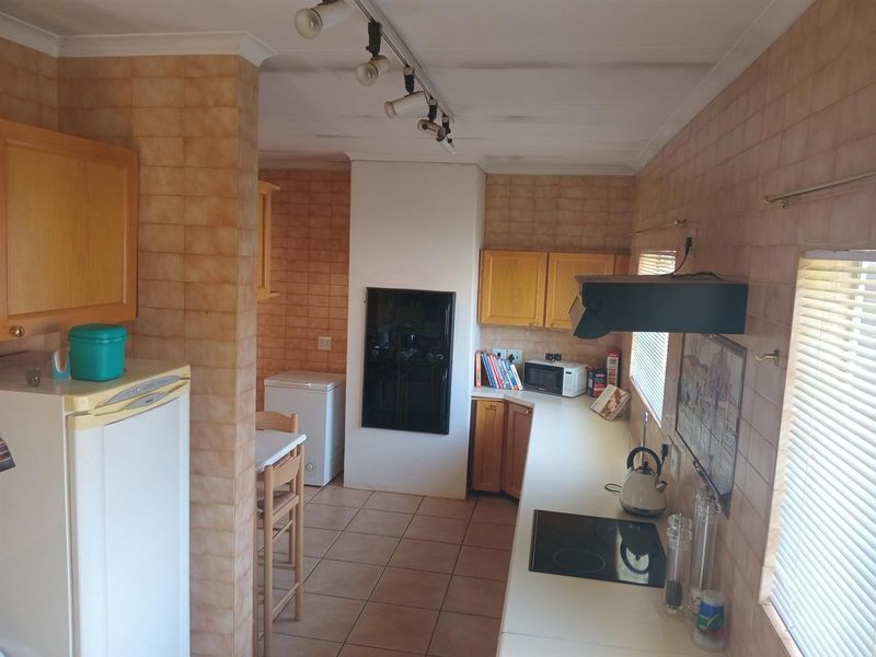 House For Sale in Sunward Park, Boksburg - Photo 7