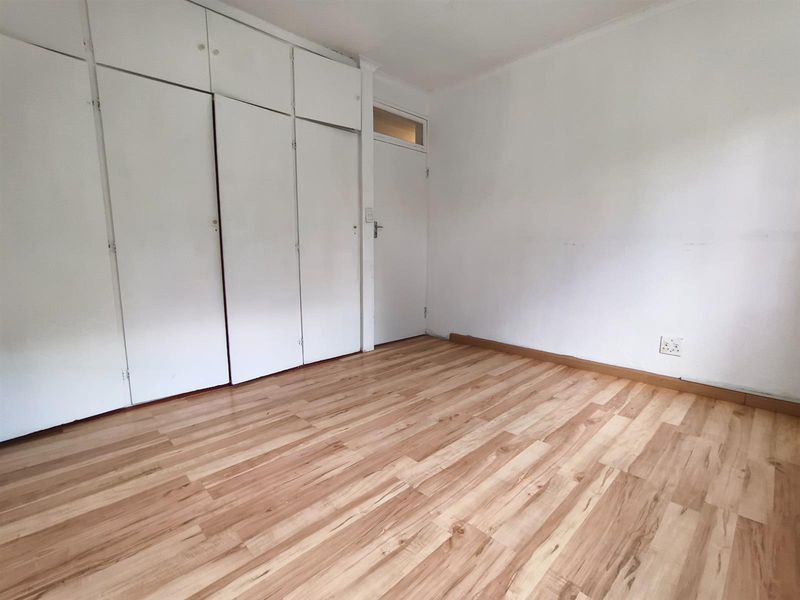 Townhouse For Sale in Bergbron, Roodepoort - Photo 10