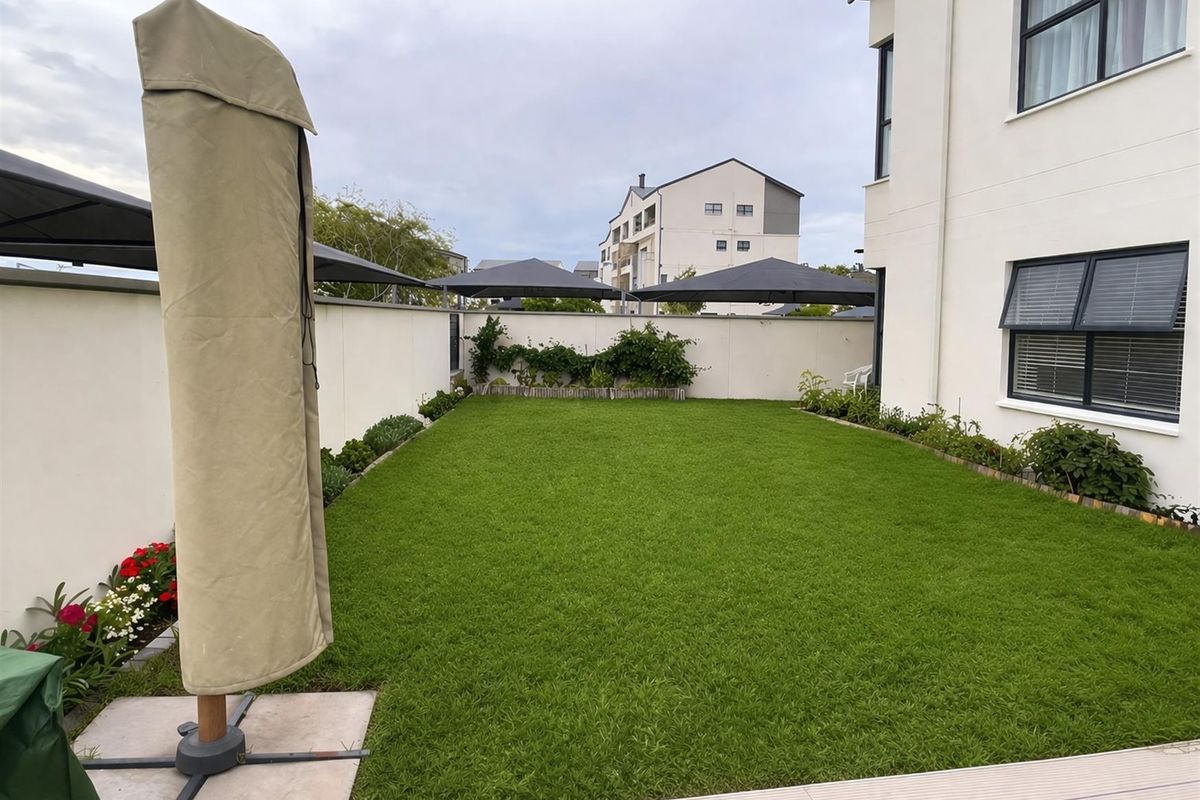 Apartment For Sale in Sandown, Blouberg - Photo 5