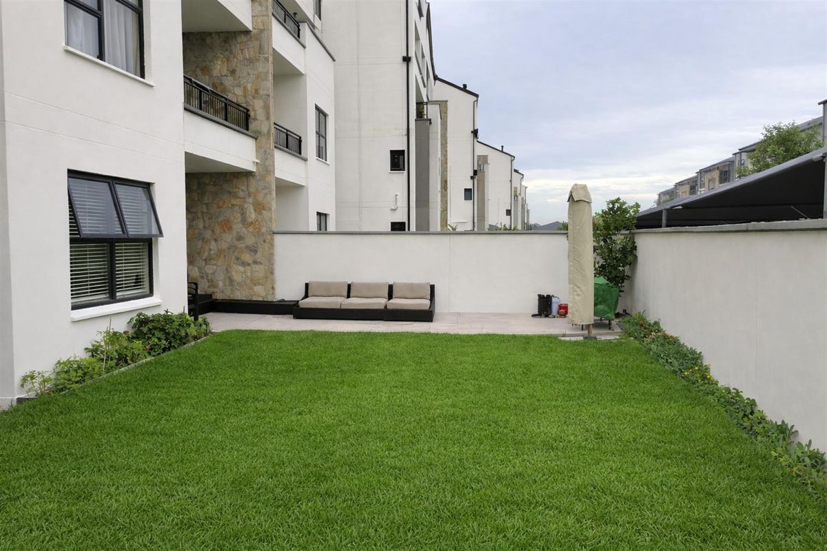 Apartment For Sale in Sandown, Blouberg - Photo 4