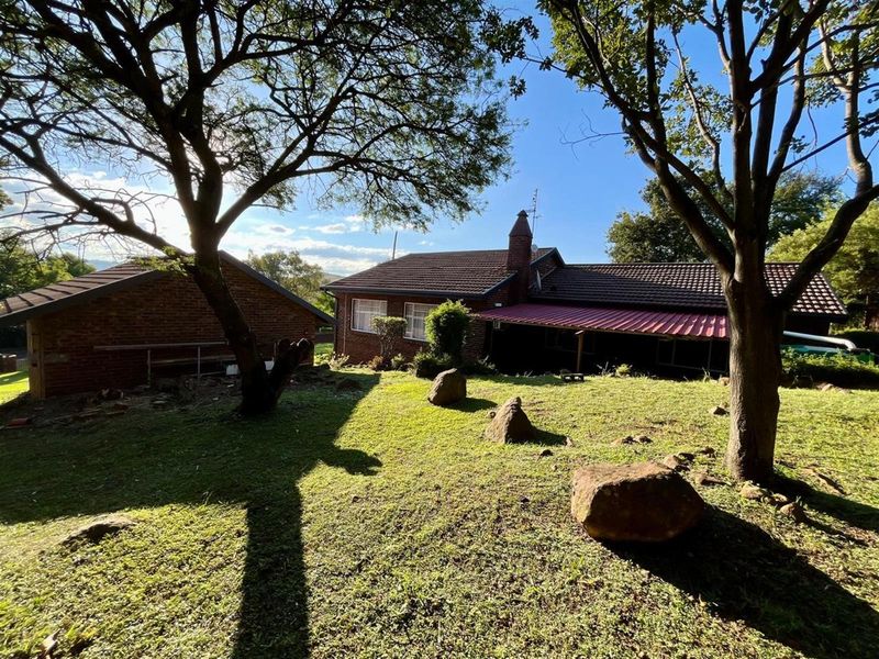 Sunset Views That Will Steal Your Heart - 3 Bedroom Home in Signal Hill - Photo 1