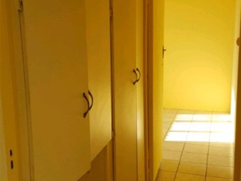 Apartment To Rent in Grosvenor, Bluff, Durban, KwaZulu Natal - Photo 5