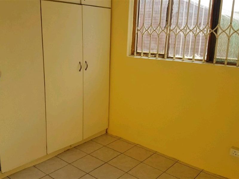 Apartment To Rent in Grosvenor, Bluff, Durban, KwaZulu Natal - Photo 6