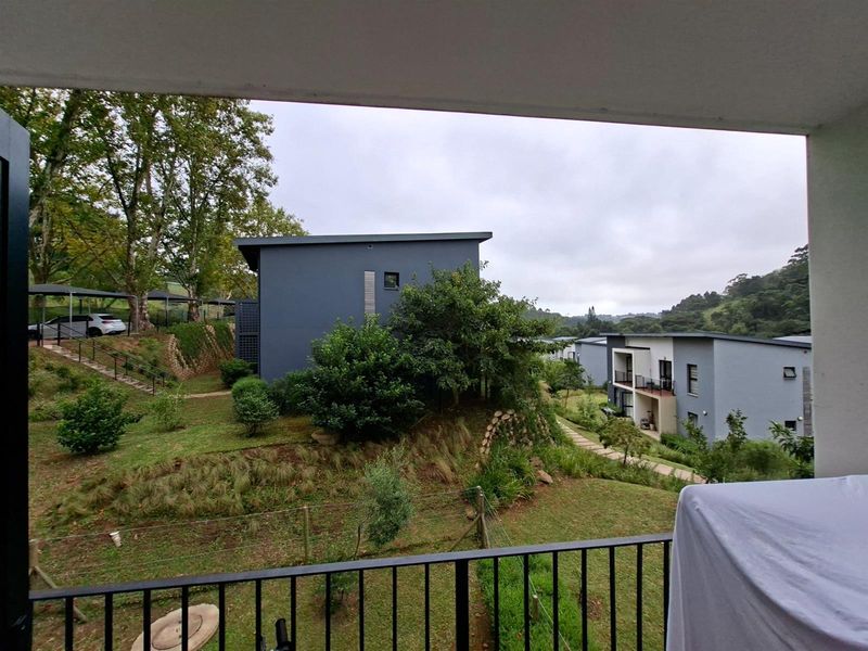 Modern and scenic apartment, Waterfall, KwaZulu Natal - Photo 10