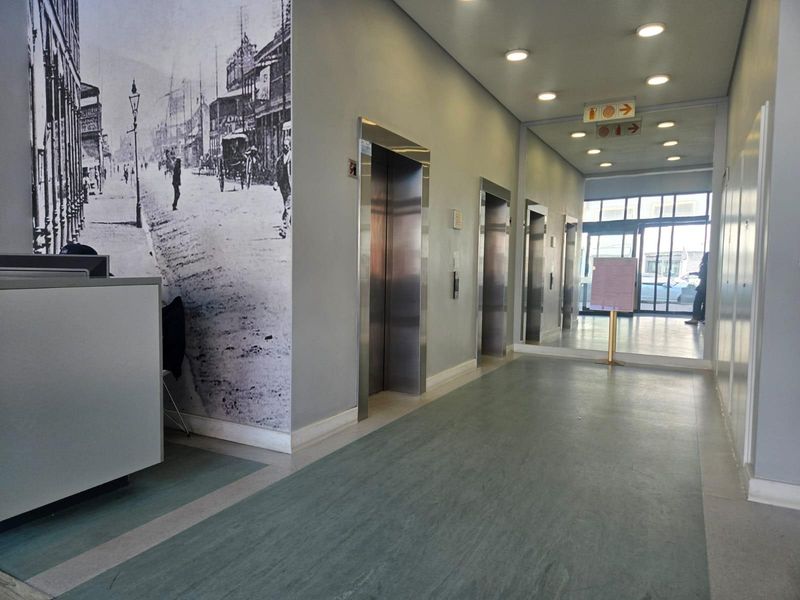 Close to Groote Schuur an most Amenities fully funished Apartment To Rent in Woodstock, Cape Town - Photo 10