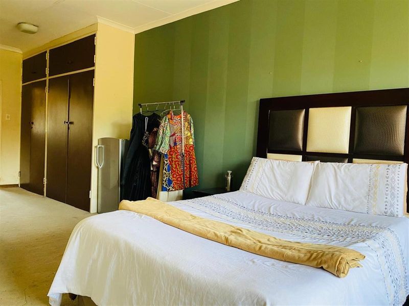 Duplex For Sale in Windsor West, Windsor, Randburg - Photo 9