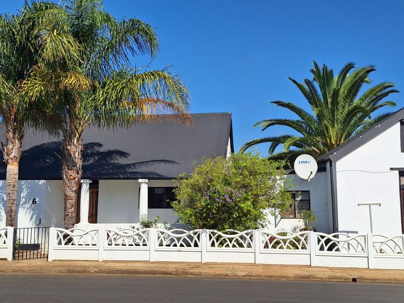 House For Sale in Riversdale - Photo 1