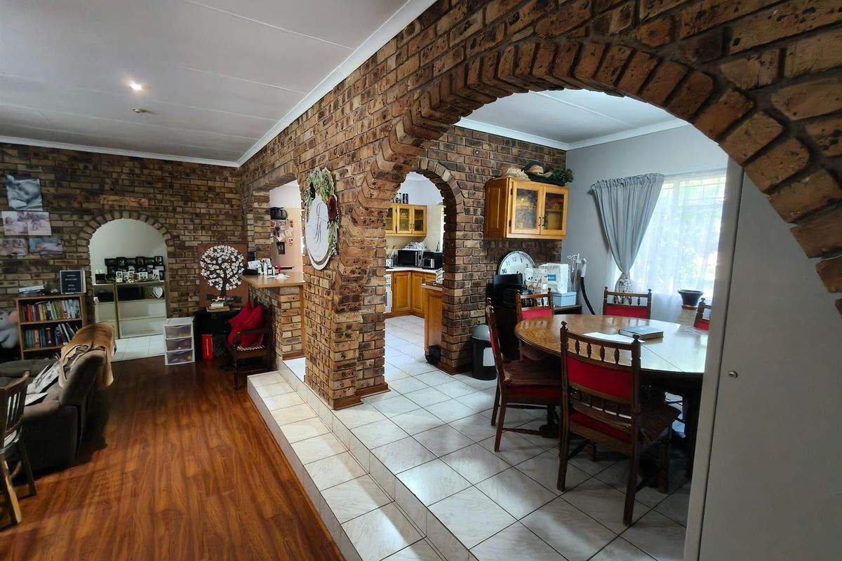 House For Sale in Sonheuwel Ext 1, Sonheuwel, Nelspruit - Photo 5