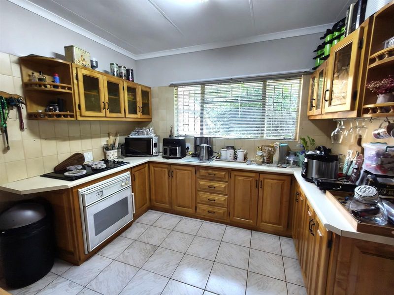 House For Sale in Sonheuwel Ext 1, Sonheuwel, Nelspruit - Photo 3