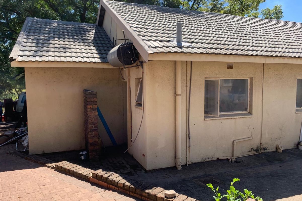 House For Sale in Die Heuwel, Witbank - Photo 4