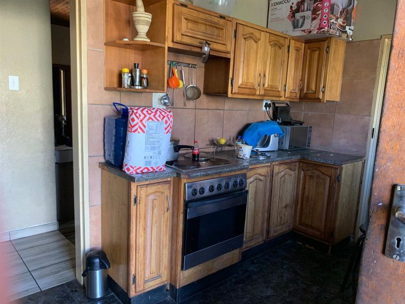 House For Sale in Die Heuwel, Witbank - Photo 2