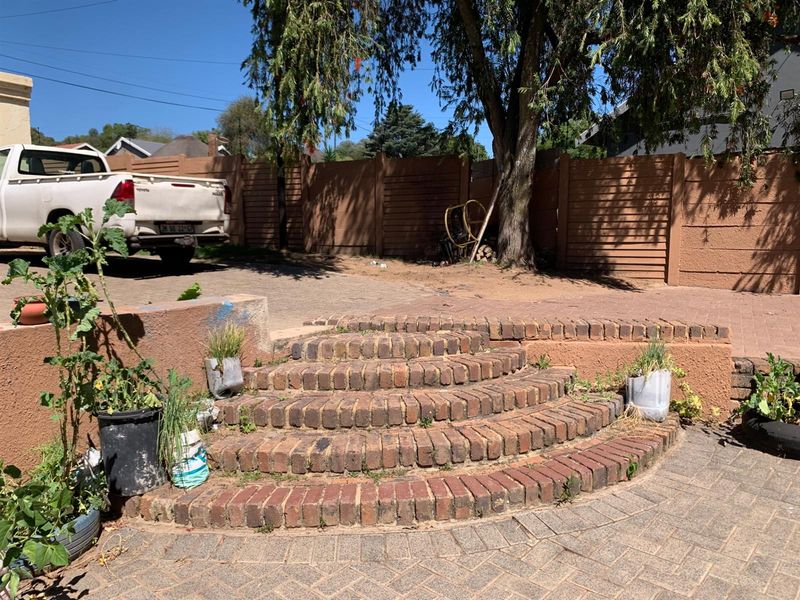 House For Sale in Die Heuwel, Witbank - Photo 3