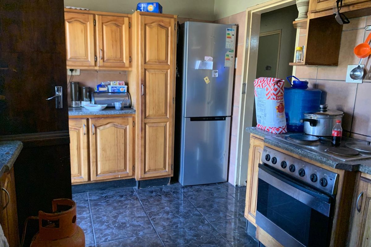 House For Sale in Die Heuwel, Witbank - Photo 5