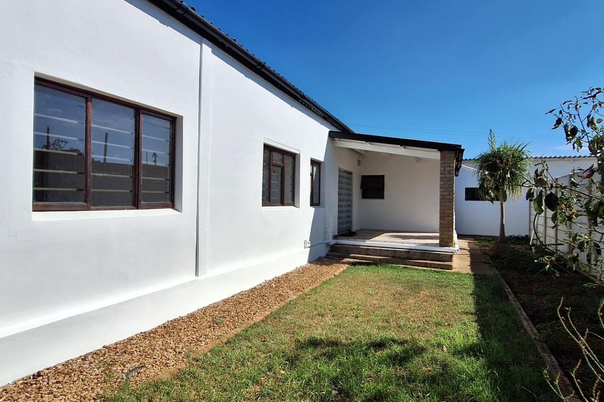 House UNDER OFFER in Riversdale - Photo 3