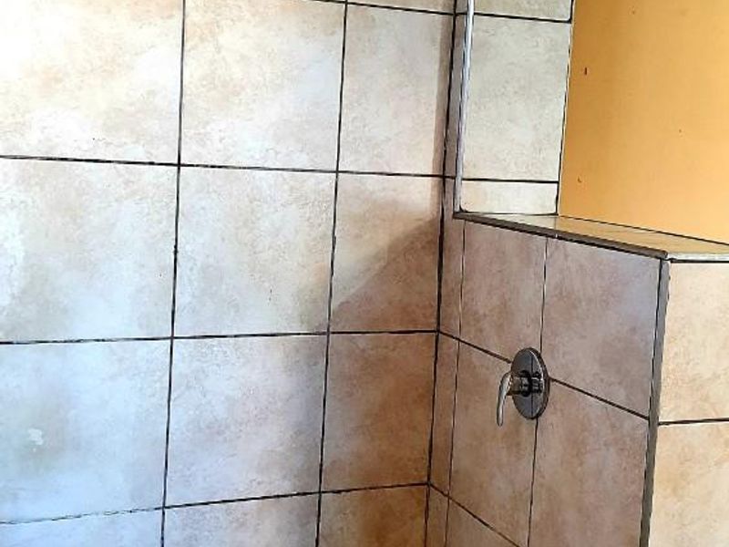 1 Bedroom Cottage To Rent in Chiawelo, Soweto - Photo 5