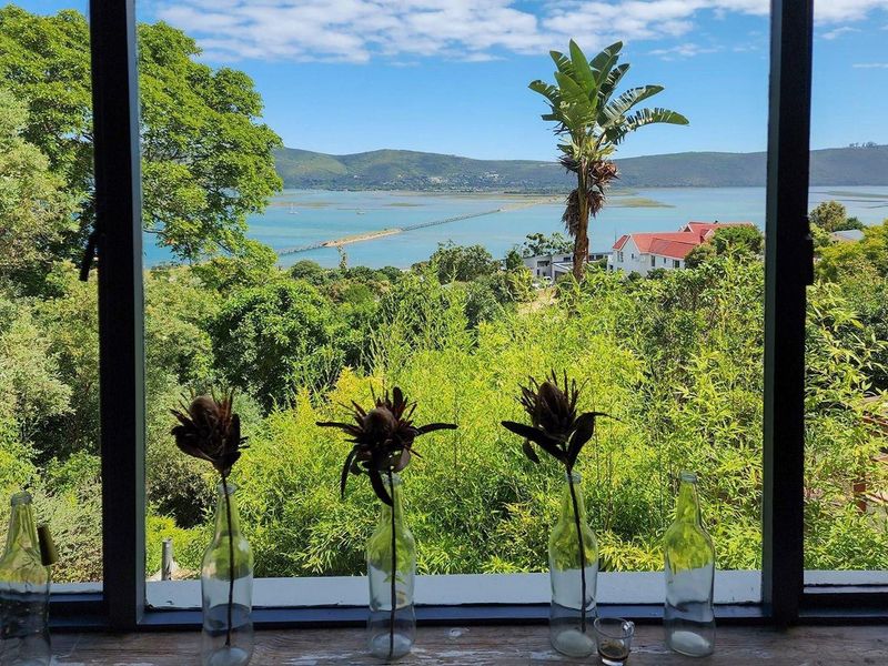 Apartment To Rent in Knysna - Photo 2