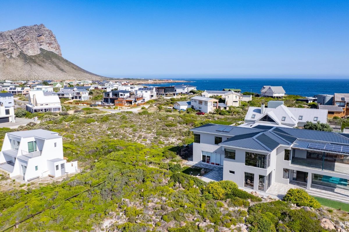 House For Sale in Pringle Bay - Photo 2