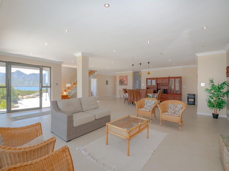 House For Sale in Pringle Bay - Photo 3