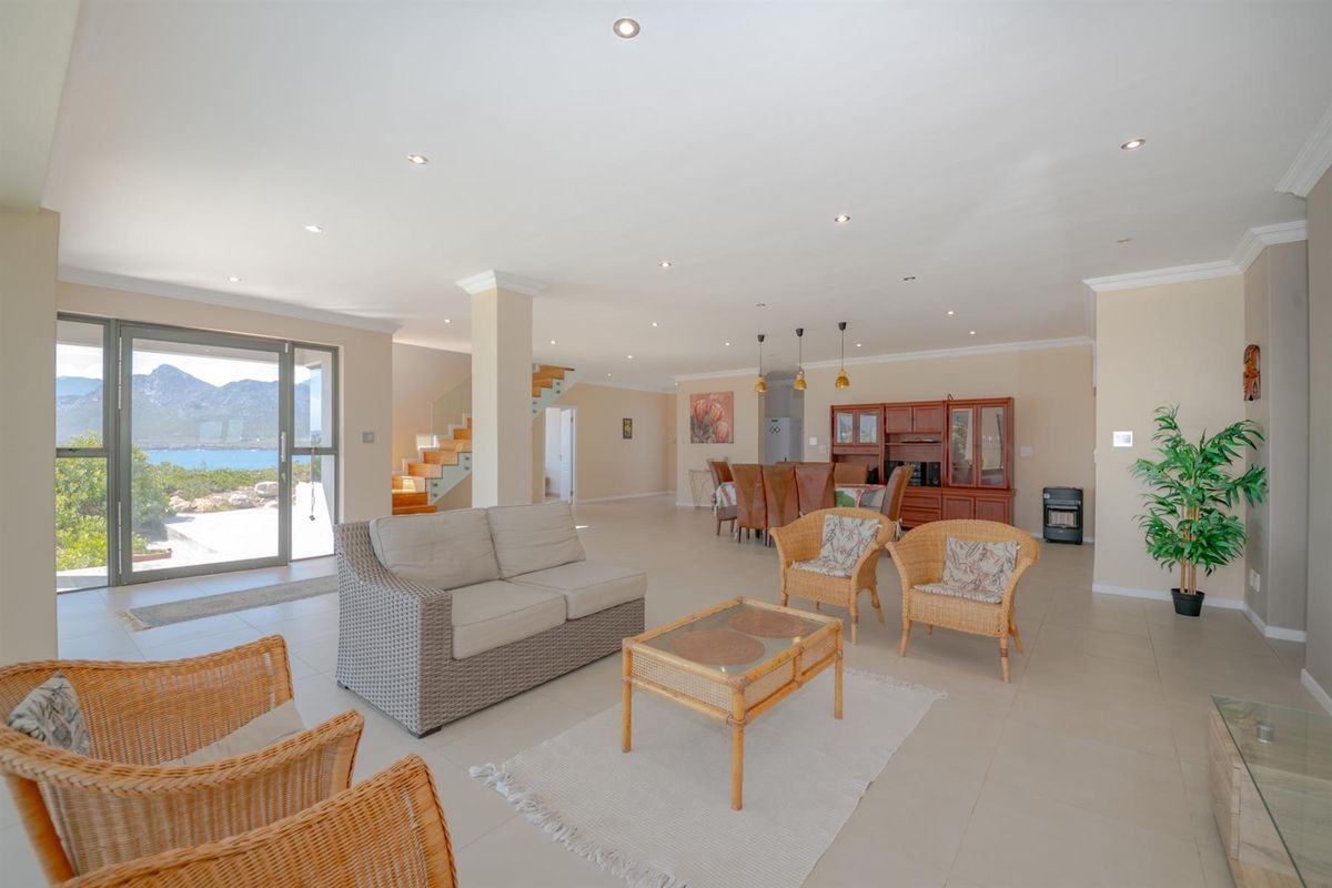 House For Sale in Pringle Bay - Photo 3