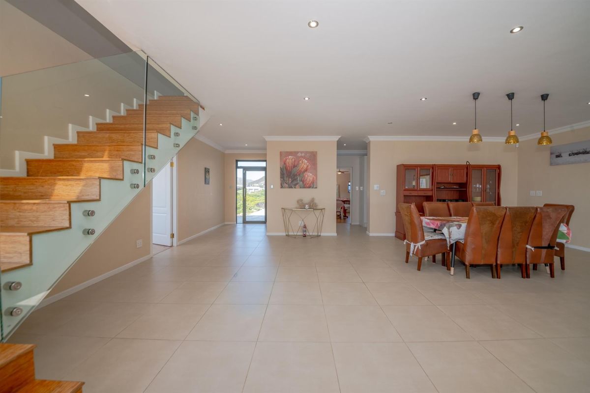 House For Sale in Pringle Bay - Photo 5