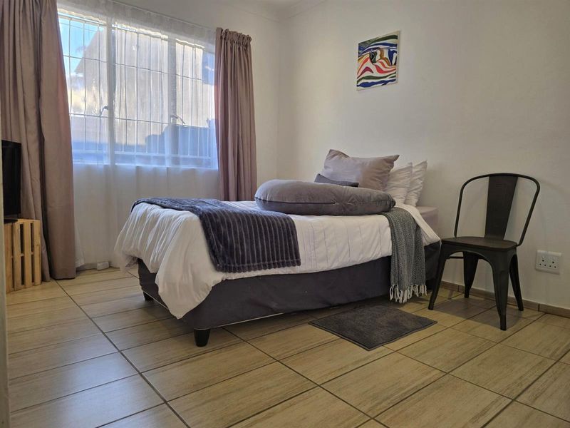 Glen Marais 3 Bed with Study - Photo 10