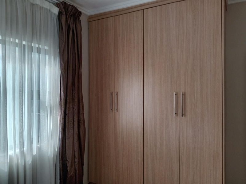 Stunning spacious apartment not to be missed - Photo 6