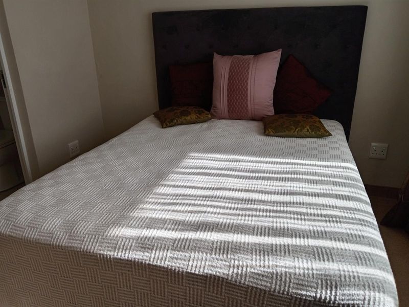 Stunning spacious apartment not to be missed - Photo 5