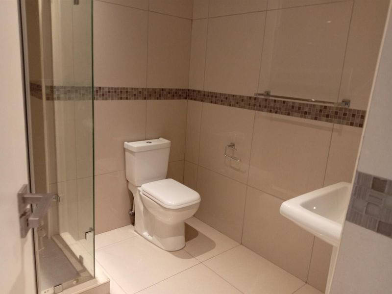 Stunning spacious apartment not to be missed - Photo 10