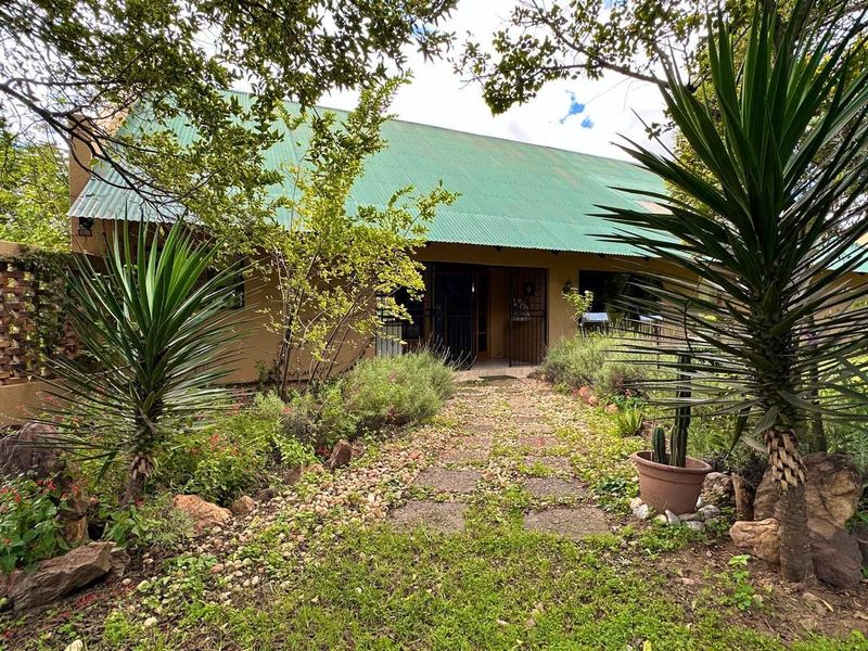 Farm For Sale in Lanseria, Randburg - Photo 1