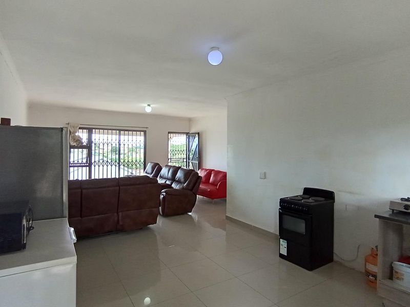 Modern 3-bedroom house for sale - Photo 10