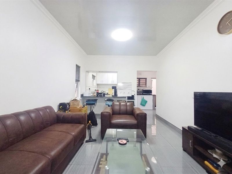 Modern 1.5 Bedroom Musgrave Apartment with Stunning Harbour Views For Rent - Photo 3