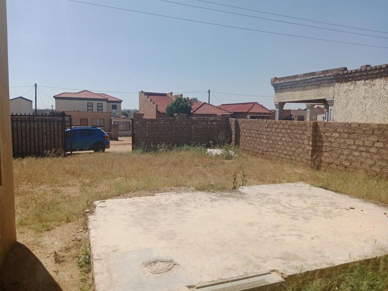 Prime Stand for Sale in Mabopane Slovo, Excellent Investment Opportunity - Photo 6