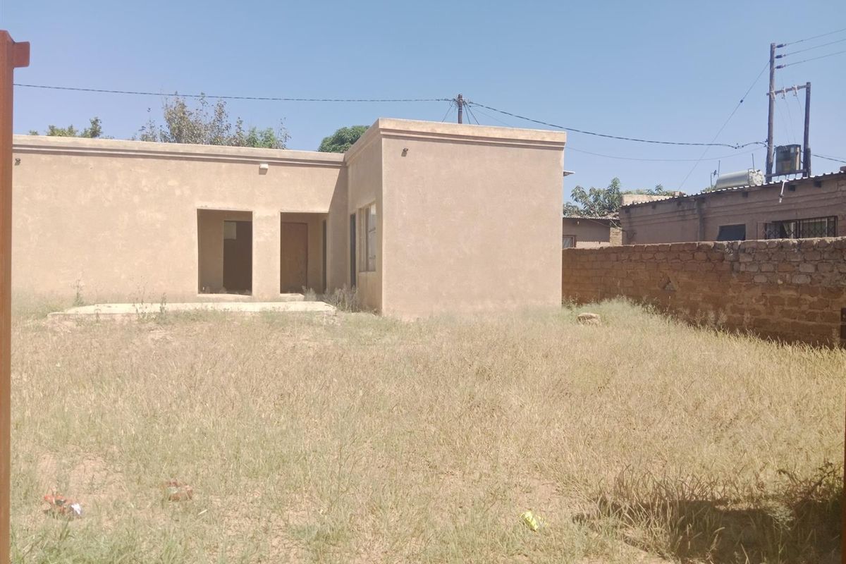 Prime Stand for Sale in Mabopane Slovo, Excellent Investment Opportunity - Photo 4