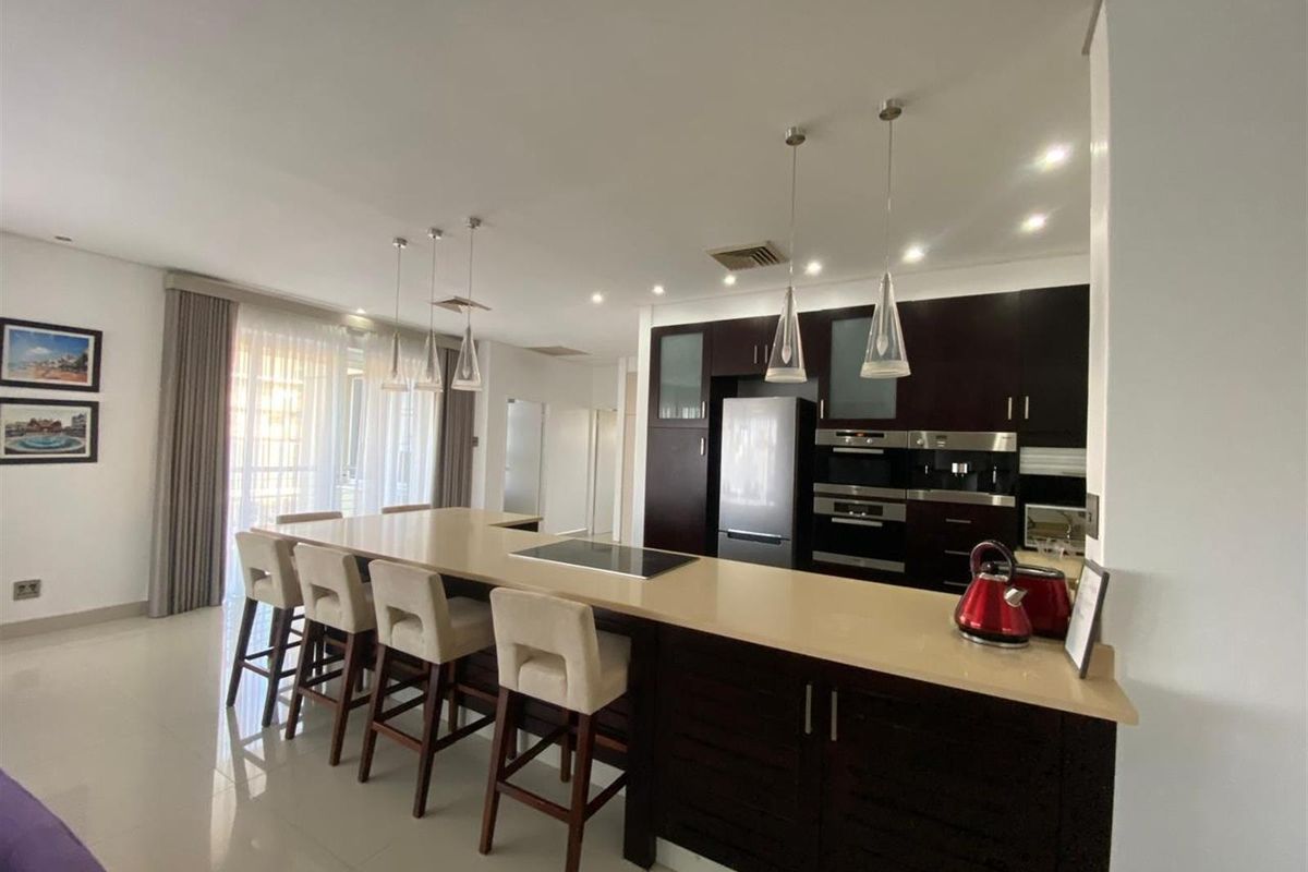 SPACIOUS FULLY FURNISHED 3  BED APARTMENT AT PRIME UMHLANGA ADDRESS - Photo 5