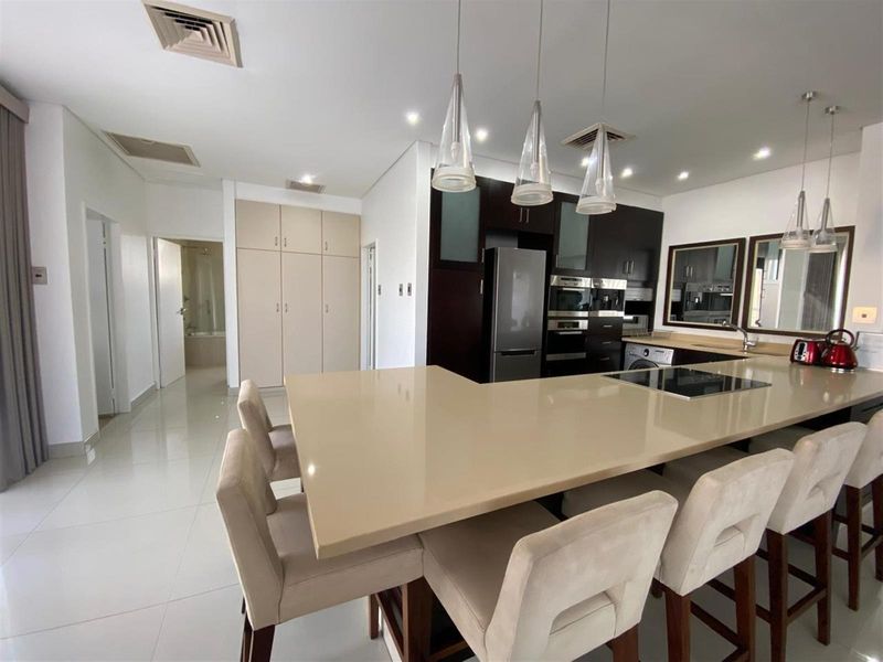 SPACIOUS FULLY FURNISHED 3  BED APARTMENT AT PRIME UMHLANGA ADDRESS - Photo 3