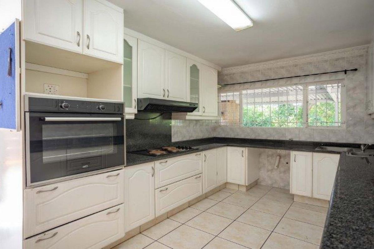 House For Sale in Chiltern Hills, Westville - Photo 4