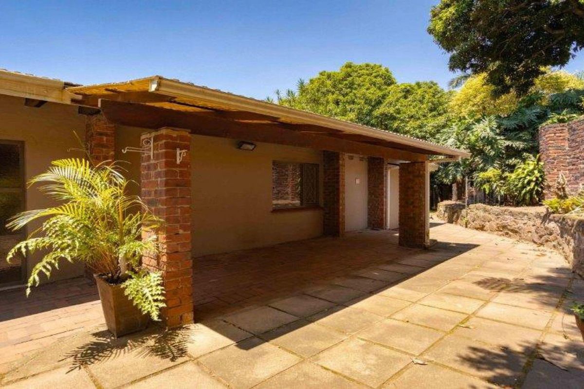 House For Sale in Chiltern Hills, Westville - Photo 2