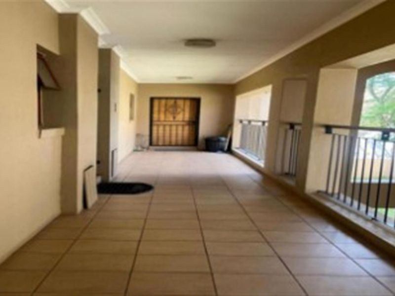 Complex For Sale in Vorna Valley, Midrand - Photo 6