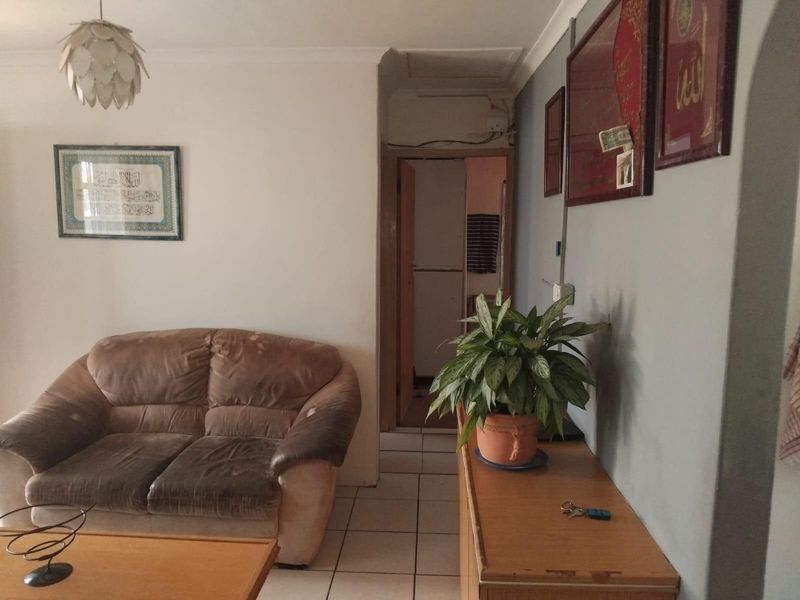 3 Bedroom Corner House with Unfinished Granny flat For Sale in Old Pelican Park - Photo 7