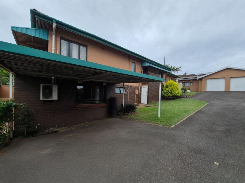 House with rental income Flats For Sale in Bluff, Durban, KwaZulu Natal - Photo 2