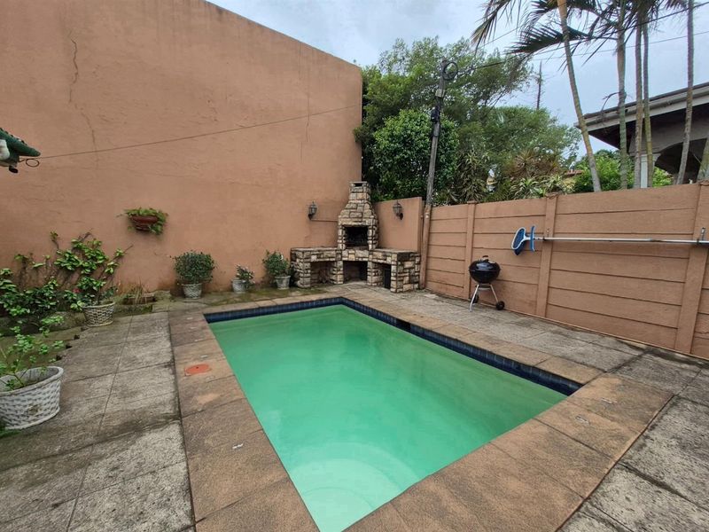 House with rental income Flats For Sale in Bluff, Durban, KwaZulu Natal - Photo 4