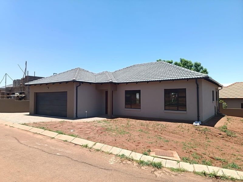 Development For Sale in Amandasig Akasia Gauteng - Photo 6