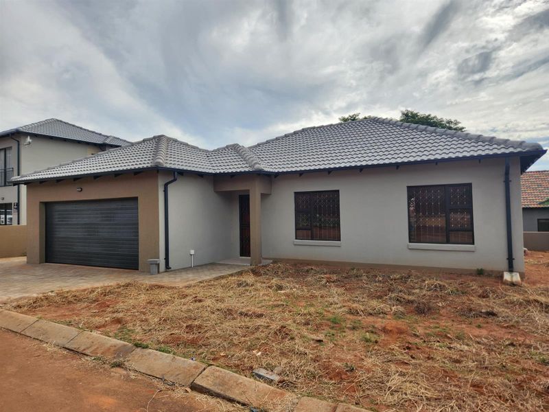 Development For Sale in Amandasig Akasia Gauteng - Photo 7