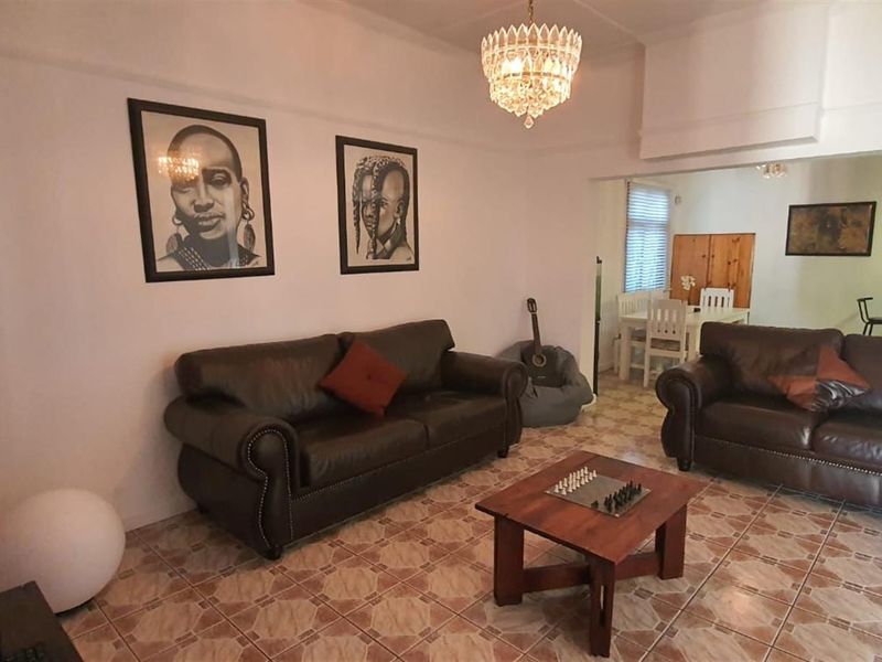 Lovely Solid Family Home with Separate Entrance Flat - Photo 7